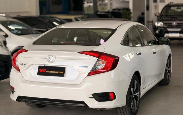 imagem-https://www.socarrao.com.br/sc-vehicle-images-prod/4328764/1791644086928-8508242_3_B_837442eba6.jpeg