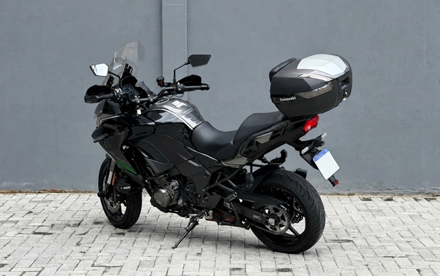 imagem-https://www.socarrao.com.br/sc-vehicle-images-prod/4328765/1793044266874-f2366eac-1974-4615-8298-b04bdad7180e.jpg