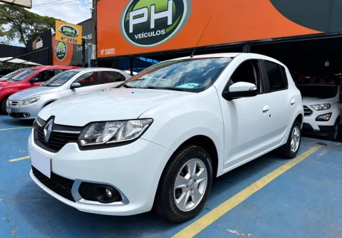 Renault Sandero 2015 Branco — foto 1 de 3