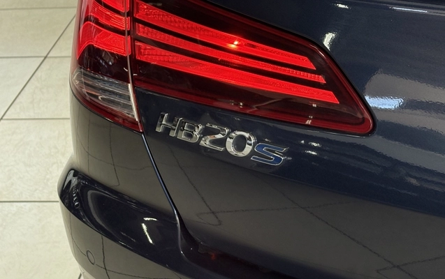 imagem-https://www.socarrao.com.br/sc-vehicle-images-prod/4328793/1791644655335-Y319LLTSPf6IEGIYayr0JfRwFvZcY16e.jpg