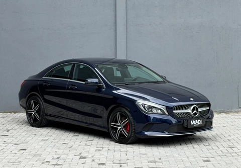 Mercedes-Benz CLA-180 1.6 16V 122cv Aut. 2018 Azul — foto 1 de 3