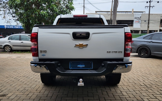 imagem-https://www.socarrao.com.br/sc-vehicle-images-prod/4328809/1791645282184-a2c9c040-d2d1-4616-8879-86dbe98d4782.jpg