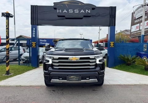 Chevrolet Silverado 2024 Cinza — foto 1 de 3
