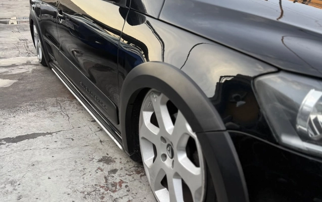 imagem-https://www.socarrao.com.br/sc-vehicle-images-prod/4328833/1791646029486-MTliOTVlOGMtNTllOC00ZDhkLWEyNGUtMWFjYWZhYWZhYzg1LmpwZWc.jpeg