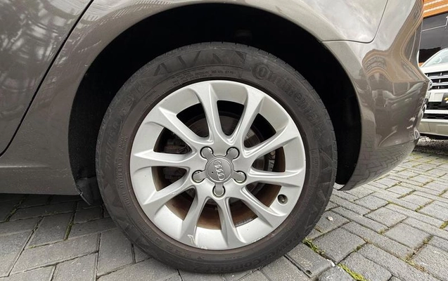imagem-https://www.socarrao.com.br/sc-vehicle-images-prod/4328854/1792585207864-8562466_20_B_bfd24a7839.jpeg