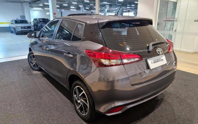 imagem-https://www.socarrao.com.br/sc-vehicle-images-prod/4328925/1791649505952-8563034_4_B_e6ddc4480f.jpeg