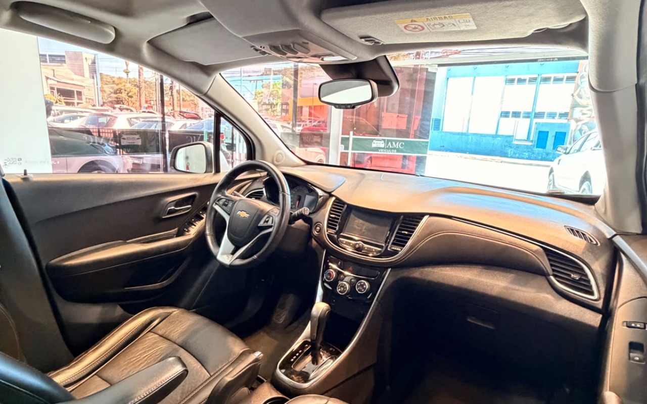 imagem-https://www.socarrao.com.br/sc-vehicle-images-prod/4328936/1791649852968-V2hhdHNBcHAgSW1hZ2UgMjAyNi0wOS0xNiBhdCAxMC4yNy4wNS5qcGVn.jpeg