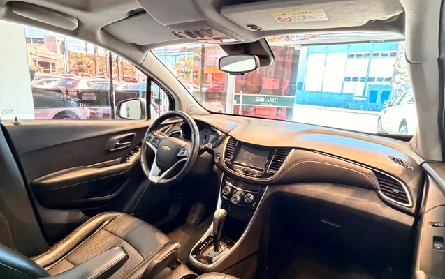 imagem-https://www.socarrao.com.br/sc-vehicle-images-prod/4328936/1791649852968-V2hhdHNBcHAgSW1hZ2UgMjAyNi0wOS0xNiBhdCAxMC4yNy4wNS5qcGVn.jpeg