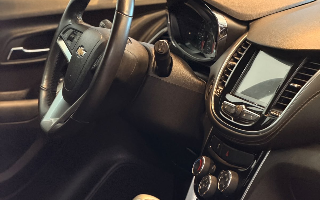 imagem-https://www.socarrao.com.br/sc-vehicle-images-prod/4328936/1791649853182-V2hhdHNBcHAgSW1hZ2UgMjAyNi0wOS0xNiBhdCAxMC4yNy4wMy5qcGVn.jpeg