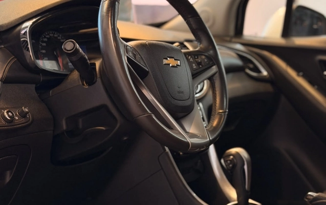 imagem-https://www.socarrao.com.br/sc-vehicle-images-prod/4328936/1791649853492-V2hhdHNBcHAgSW1hZ2UgMjAyNi0wOS0xNiBhdCAxMC4yNy4wNyAoMSkuanBlZw.jpeg