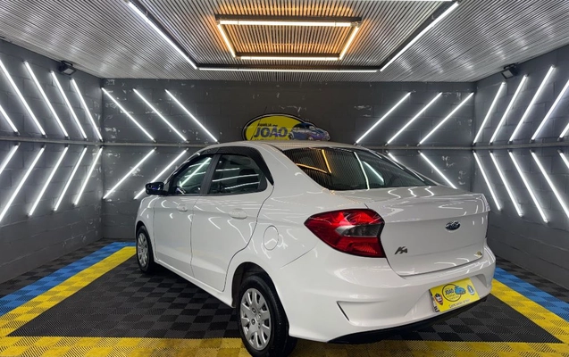 imagem-https://www.socarrao.com.br/sc-vehicle-images-prod/4328937/1791650152056-gb-2f57c75.jpeg