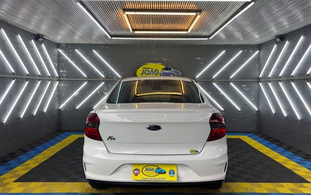 imagem-https://www.socarrao.com.br/sc-vehicle-images-prod/4328937/1791650152058-gb-585cbd0.jpeg
