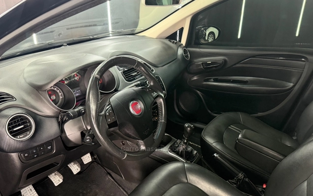 imagem-https://www.socarrao.com.br/sc-vehicle-images-prod/4328939/1791649892864-680ac1b42485c428cc74b61969f35ccc_big.jpeg