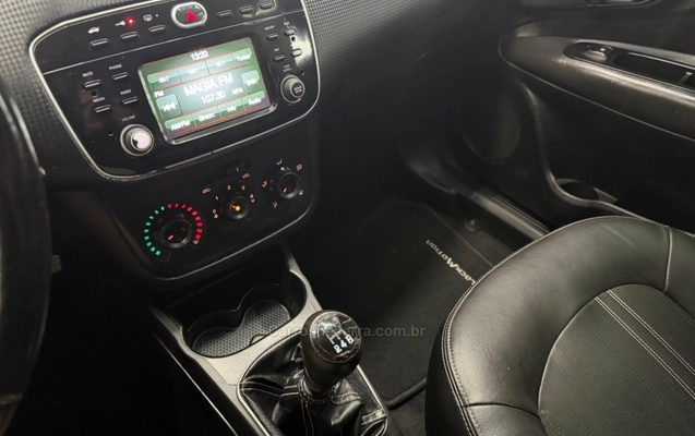 imagem-https://www.socarrao.com.br/sc-vehicle-images-prod/4328939/1791649892869-4523b76097e9561270a888066354fe9b_big.jpeg
