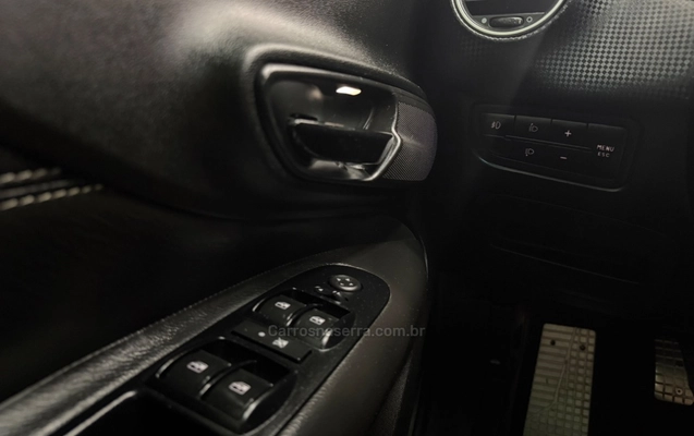 imagem-https://www.socarrao.com.br/sc-vehicle-images-prod/4328939/1791649892873-178c98147cf7daa02fd8a7be32682c53_big.jpeg