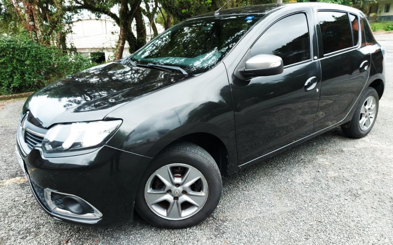 imagem-https://www.socarrao.com.br/sc-vehicle-images-prod/4328940/1791656078442-MDIuanBlZw.jpeg