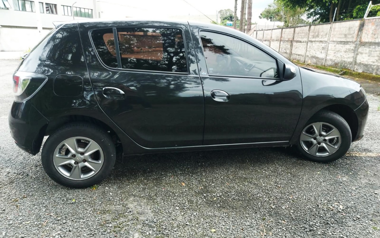 imagem-https://www.socarrao.com.br/sc-vehicle-images-prod/4328940/1791656079238-MDUuanBlZw.jpeg