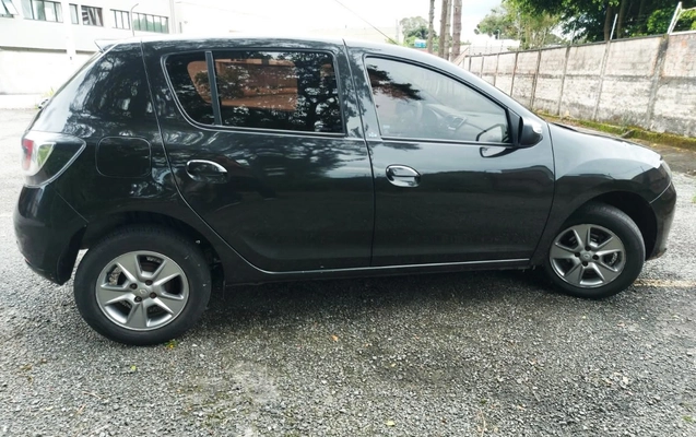 imagem-https://www.socarrao.com.br/sc-vehicle-images-prod/4328940/1791656079238-MDUuanBlZw.jpeg