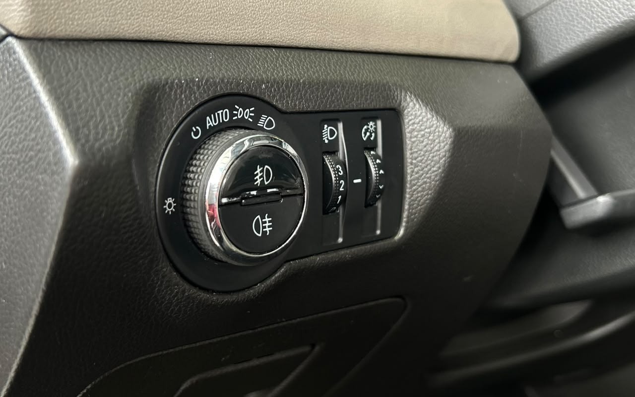 imagem-https://www.socarrao.com.br/sc-vehicle-images-prod/4328958/1791650701786-V2hhdHNBcHAgSW1hZ2UgMjAyNi0xMC0xMCBhdCAxMC41OC4yOS5qcGVn.jpeg