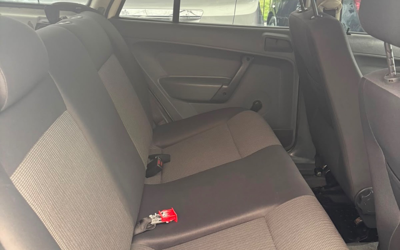 imagem-https://www.socarrao.com.br/sc-vehicle-images-prod/4328965/1791650954697-NDYyMDc0YzUtYmJlMS00MzUzLThhNmUtODM1OWQ2NjgzOGE1LmpwZWc.jpeg