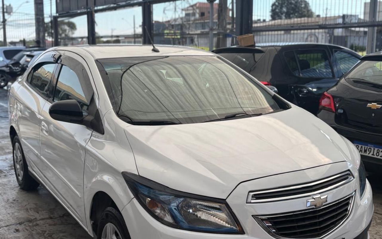 imagem-https://www.socarrao.com.br/sc-vehicle-images-prod/4328968/1791651206220-MWU1YTRkZGYtYWQxMi00Zjc3LTkzZTUtY2M2NTNkMGExNTNhLmpwZWc.jpeg