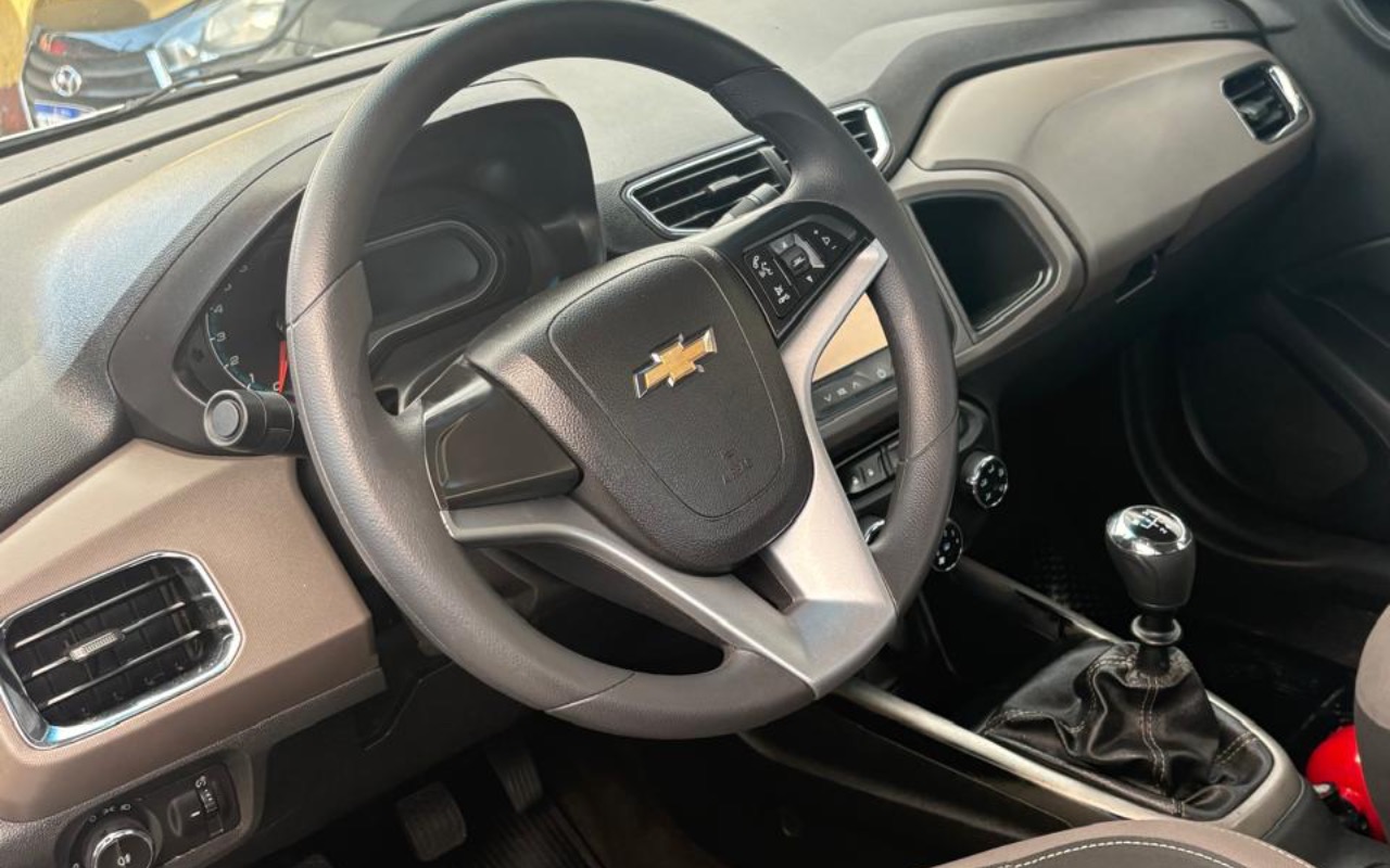 imagem-https://www.socarrao.com.br/sc-vehicle-images-prod/4328968/1791651206367-MWVhOTk2YjctOTcxYy00NmRiLWIyNzgtMzI4NTIwZGVmODdlLmpwZWc.jpeg
