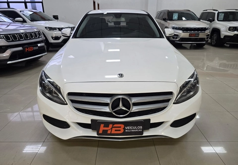 Mercedes-Benz C-180 2017 Branco — foto 1 de 3