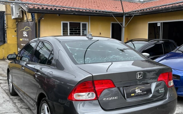 imagem-https://www.socarrao.com.br/sc-vehicle-images-prod/4328986/1791652098127-NzhiMjEyOTktMzljMy00N2IxLTk0OGEtNjQyNzU1N2FiNWM4LmpwZWc.jpeg