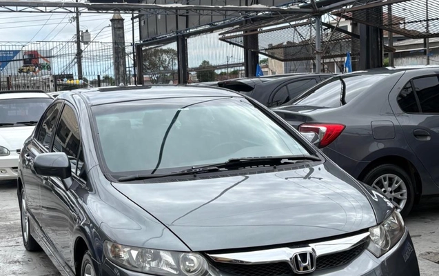 imagem-https://www.socarrao.com.br/sc-vehicle-images-prod/4328986/1791652098483-MTBlMjFhN2EtYzg2MS00NmU2LTg1ZDMtNmNhOTE1Mzc4ODE0LmpwZWc.jpeg