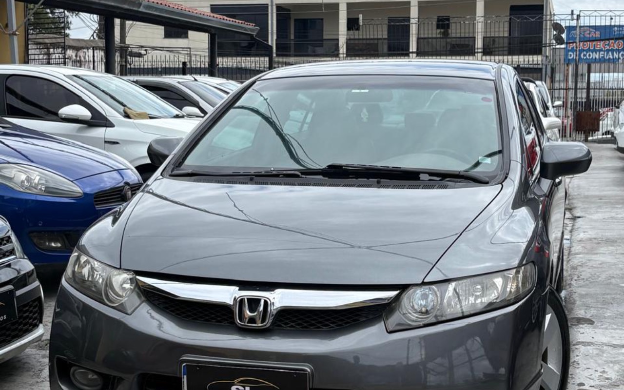 imagem-https://www.socarrao.com.br/sc-vehicle-images-prod/4328986/1791652098596-MWVlM2ZlZjMtNDMxNi00ZDMzLTk0NzItMDA0NjAwYjk5ZDkzLmpwZWc.jpeg