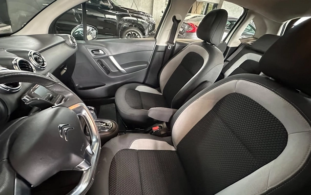 imagem-https://www.socarrao.com.br/sc-vehicle-images-prod/4328992/1791652482852-f0f68ca912a04f2e95e412401718c863_1791648588440.jpg