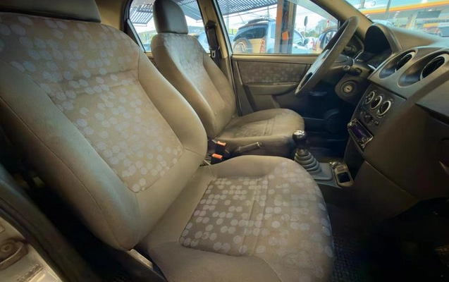 imagem-https://www.socarrao.com.br/sc-vehicle-images-prod/4328997/1791652604782-8554737_6_B_9260e3d332.jpeg