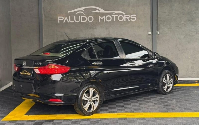 imagem-https://www.socarrao.com.br/sc-vehicle-images-prod/4329008/1791653126303-8563095_0_B_b12b90277c.jpeg