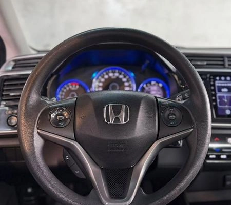 imagem-https://www.socarrao.com.br/sc-vehicle-images-prod/4329008/1791653126324-8563095_4_B_de51f441a9.jpeg