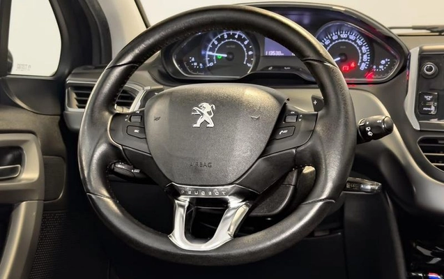imagem-https://www.socarrao.com.br/sc-vehicle-images-prod/4329015/1791653463987-8504358_9_B_676fcef5d9.jpeg