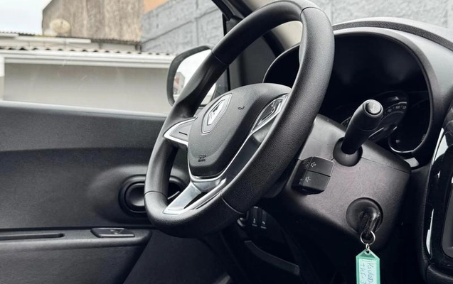 imagem-https://www.socarrao.com.br/sc-vehicle-images-prod/4329053/1791655583558-8449931_7_B_48555e3938.jpeg