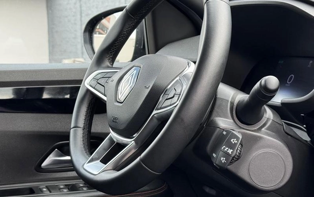 imagem-https://www.socarrao.com.br/sc-vehicle-images-prod/4329059/1791829486245-8503496_7_B_2abb2c0689.jpeg