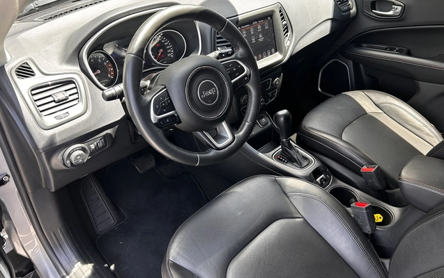 imagem-https://www.socarrao.com.br/sc-vehicle-images-prod/4329062/1791656621069-187ebe51-573c-4ae3-8103-d20be53dbe2e.jpg