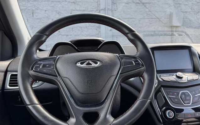 imagem-https://www.socarrao.com.br/sc-vehicle-images-prod/4329070/1791657046452-8545338_9_B_90f9d70369.jpeg