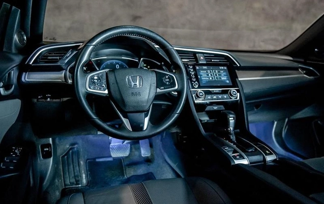 imagem-https://www.socarrao.com.br/sc-vehicle-images-prod/4329076/1791657513304-8543393_15_B_232dcba1bc.jpeg