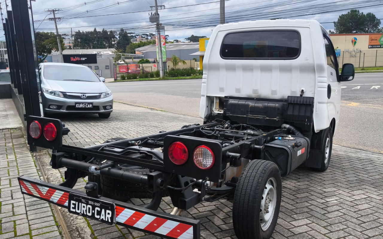 imagem-https://www.socarrao.com.br/sc-vehicle-images-prod/4329078/1791657789624-Qk9OR08gMjAxNiAwOS5qcGc.jpg