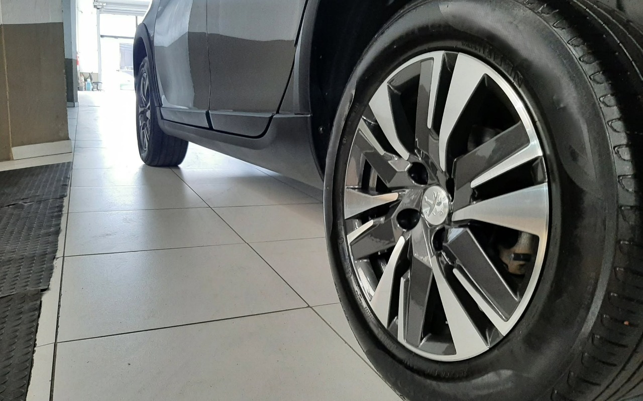 imagem-https://www.socarrao.com.br/sc-vehicle-images-prod/4329085/1791658107563-MTYuanBn.jpg