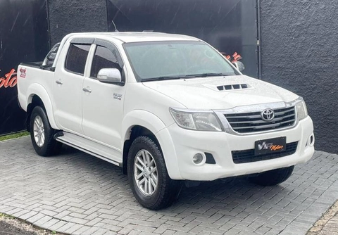 Toyota Hilux 2013 Branco — foto 1 de 3