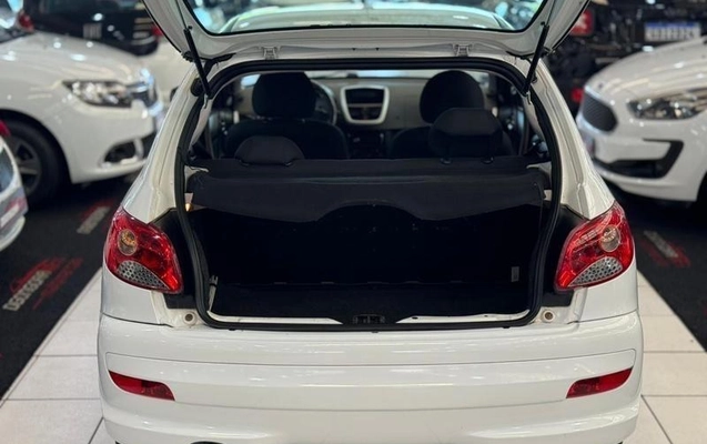 imagem-https://www.socarrao.com.br/sc-vehicle-images-prod/4329113/1791660728983-8540116_11_B_550483c8ee.jpeg