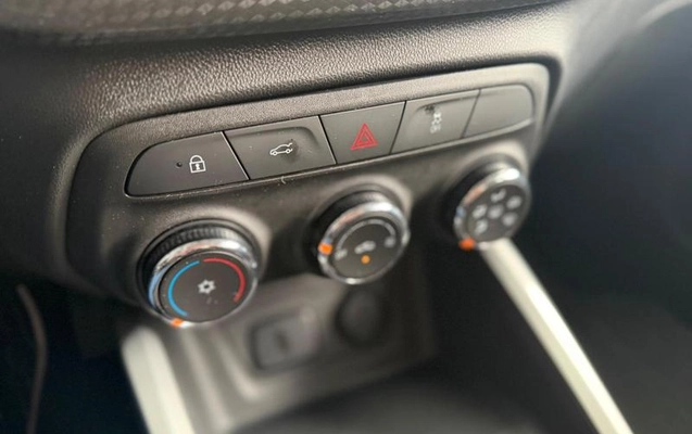 imagem-https://www.socarrao.com.br/sc-vehicle-images-prod/4329178/1791911992982-8531336_7_B_74a23cd2e7.jpeg