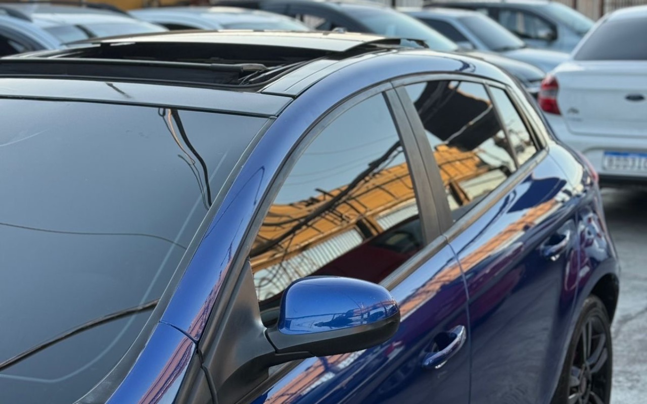 imagem-https://www.socarrao.com.br/sc-vehicle-images-prod/4329206/1791667693100-MmUyZjk1YjItZTIzZC00ZTY0LWEwYmItYmE5N2MyMWY4N2M2LmpwZWc.jpeg
