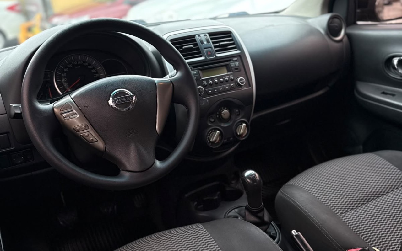 imagem-https://www.socarrao.com.br/sc-vehicle-images-prod/4329209/1791668156159-MjcwNGFkZWUtNDdiYS00YzQxLTk3OTAtMWQxMWQ2OTM1ODU1LmpwZWc.jpeg