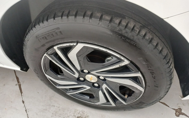 imagem-https://www.socarrao.com.br/sc-vehicle-images-prod/4330077/1791692527654-2_105425.jpg