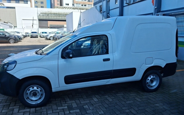 imagem-https://www.socarrao.com.br/sc-vehicle-images-prod/4330651/1791693666408-1_094304.jpg