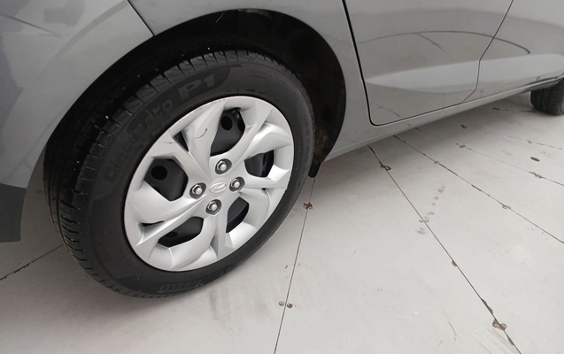imagem-https://www.socarrao.com.br/sc-vehicle-images-prod/4331454/1791696150705-1_021241.jpg